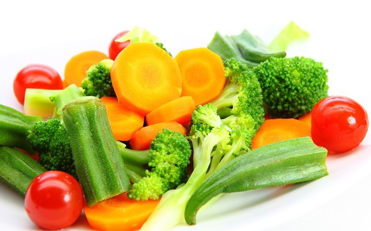 8. 비타민과 무기질이 풍부한 녹황색 채소 섭취하기

시금치나 쑥갓 같은 옥황색채소를 많이 섭취해서 무기질과 비타민을 섭취하면 춘곤증에 엄청 도움이 된대요~